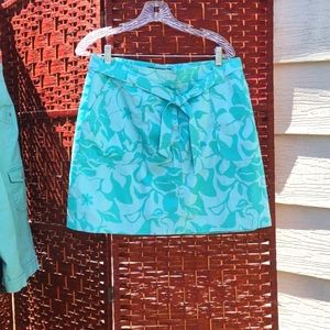 Fun skort beautiful turquoise color never worn